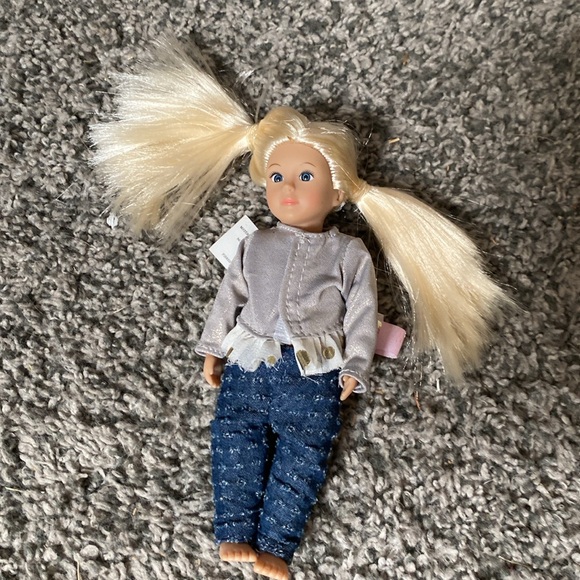 Lori doll Breanna - Picture 3 of 5